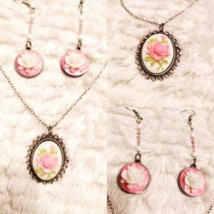 Vintage Rose Earring